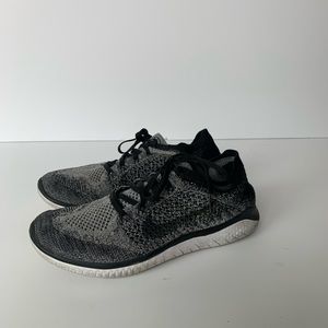 Nike Flyknit Free Run